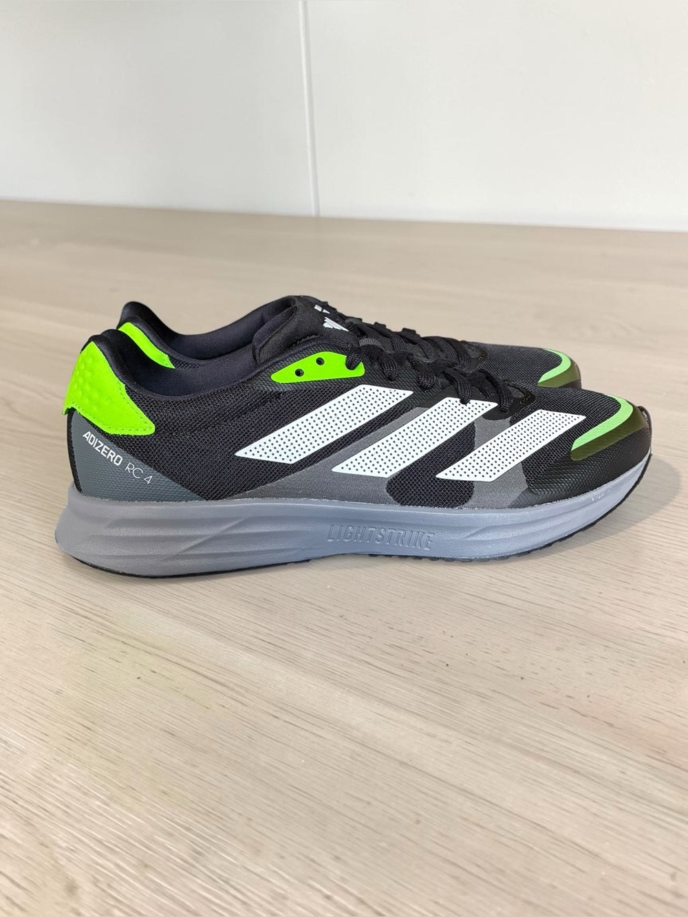 Adidas Adizero RC 4 Running Shoes - Black & Neon Green size 8 men brand new